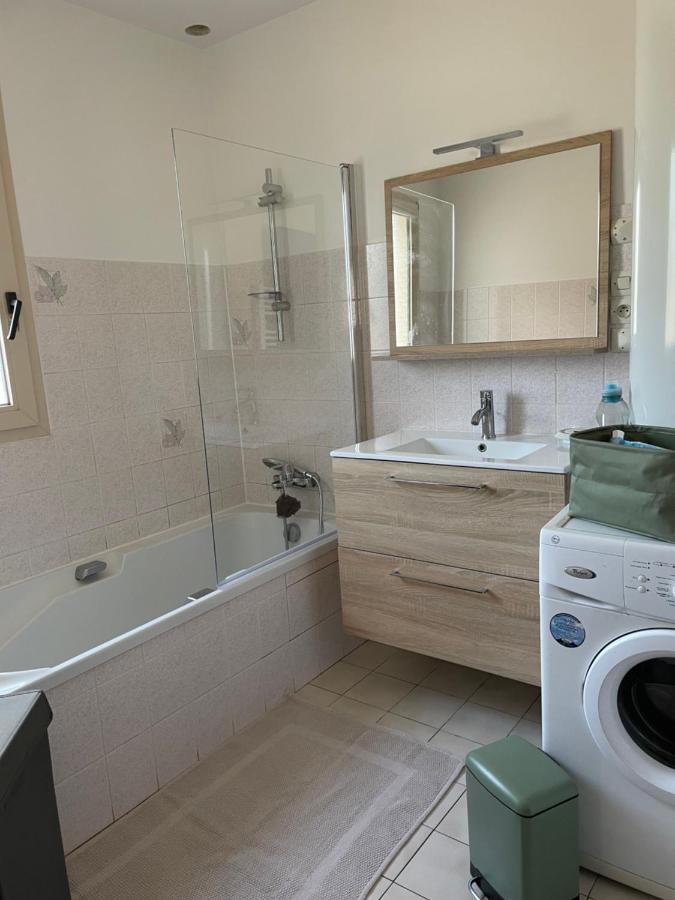 Gite Milin A Sizun Hebergement Confortable Pour 7 Pers Екстериор снимка